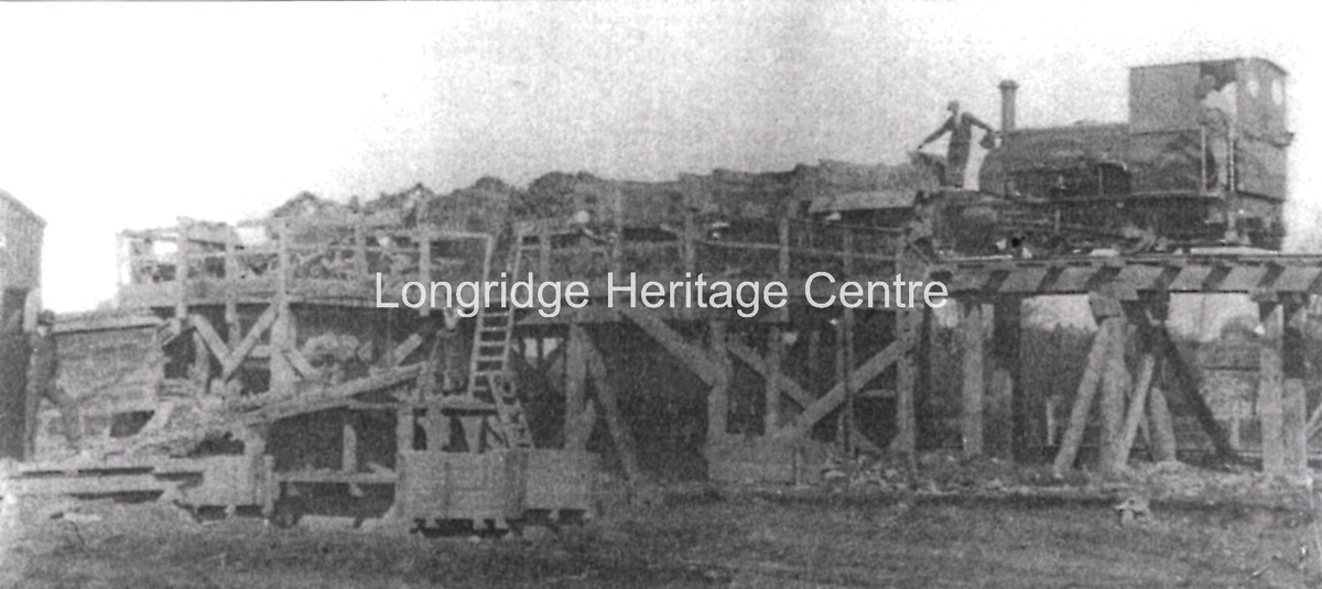 481B - Alston No 1 Resevoir - Train load of clay during build - 1929